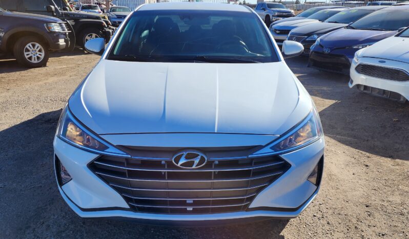 
								2020 Hyundai Elantra sel full									