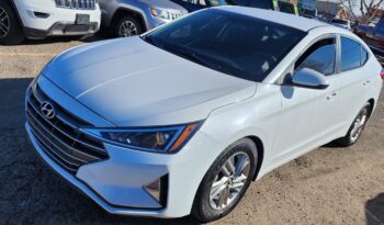 
									2020 Hyundai Elantra sel full								