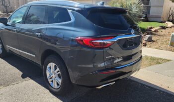 
									2018 Buick Enclave Essence full								