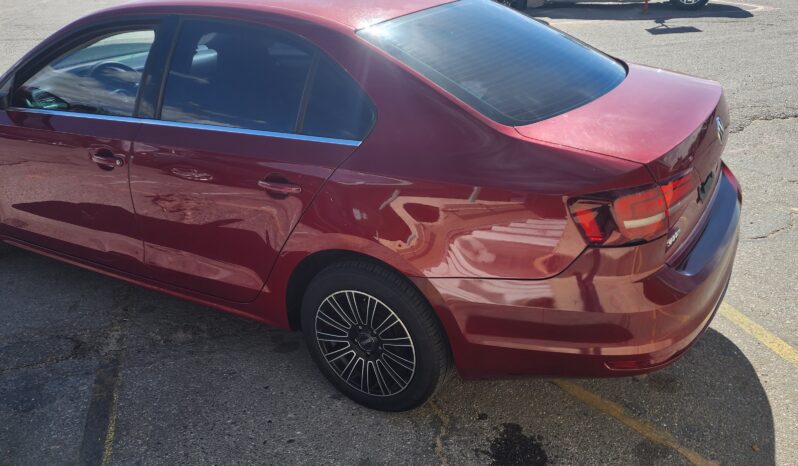 
								2017 VW Jetta 1.4T S full									