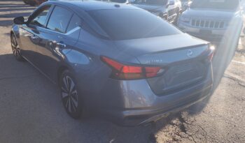 
									2019 Nissan Altima SL full								